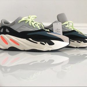 Yeezy Boost 700 wave runners